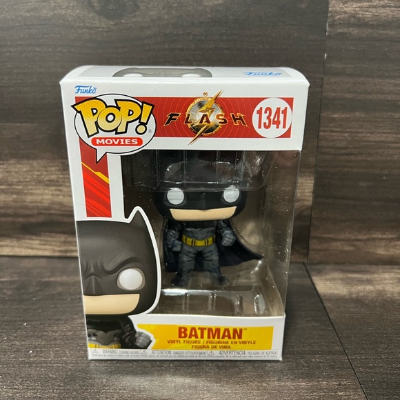Funko Pop! Dc Flash - Batman Ben Afleck Figure #1341 + Protector - Picture 1 of 6